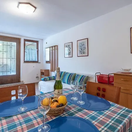 1 Bedroom Awesome In *