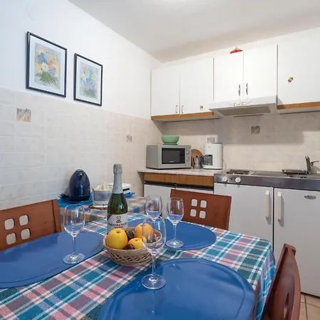 Lejlighed 1 Bedroom Awesome In Pavicini