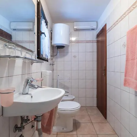 1 Bedroom Awesome In Lejlighed *